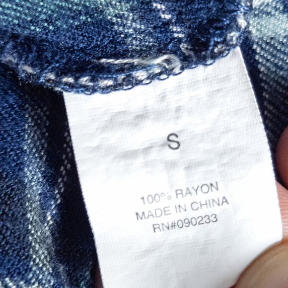 Kendall & Kylie Flannel Shirt Small Casual Navy Plaid Button Up - Picture 10 of 11